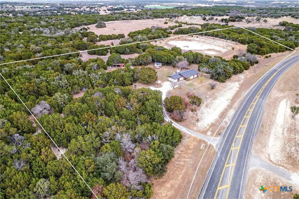 3465 FM 1715, Lampasas, TX 76550