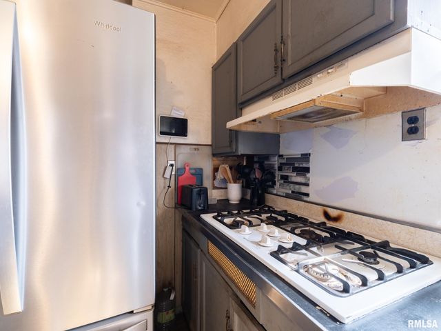 1101 ANN ELIZA Street, Pekin, IL 61554