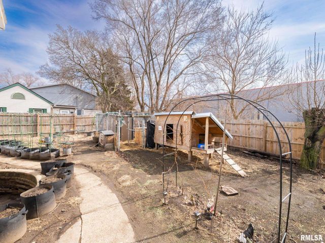 1101 ANN ELIZA Street, Pekin, IL 61554