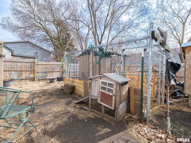 1101 ANN ELIZA Street, Pekin, IL 61554