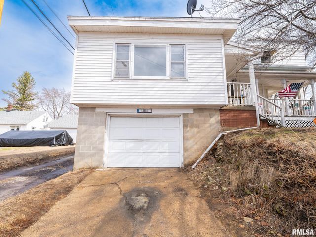 1101 ANN ELIZA Street, Pekin, IL 61554