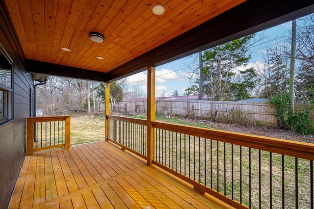 8806 Nelson Road, Soddy Daisy, TN 37379