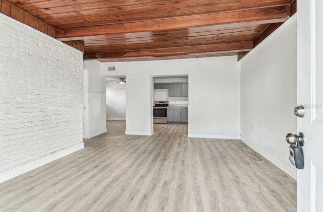 1807 E BOUGAINVILLEA AVENUE, Tampa, FL 33612