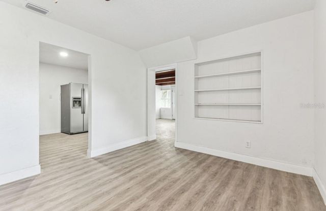 1807 E BOUGAINVILLEA AVENUE, Tampa, FL 33612
