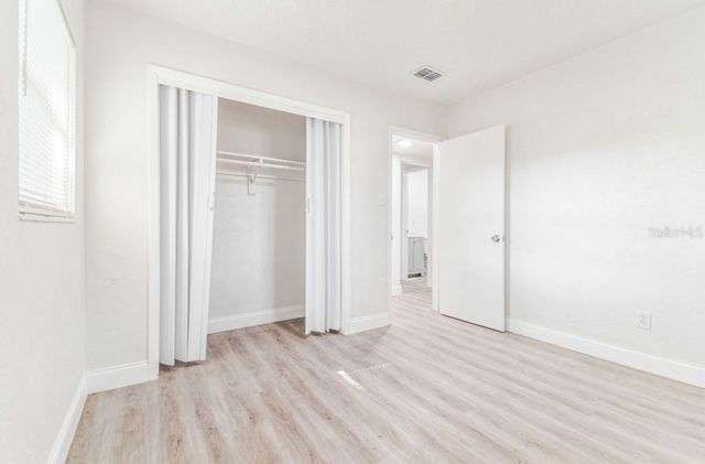 1807 E BOUGAINVILLEA AVENUE, Tampa, FL 33612