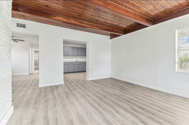 1807 E BOUGAINVILLEA AVENUE, Tampa, FL 33612