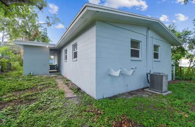 1807 E BOUGAINVILLEA AVENUE, Tampa, FL 33612