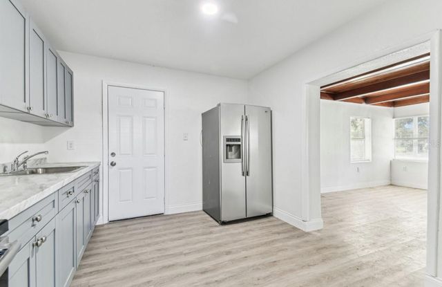 1807 E BOUGAINVILLEA AVENUE, Tampa, FL 33612