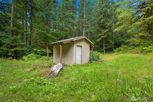 7326 Mt. Baker Highway, Maple Falls, WA 98244