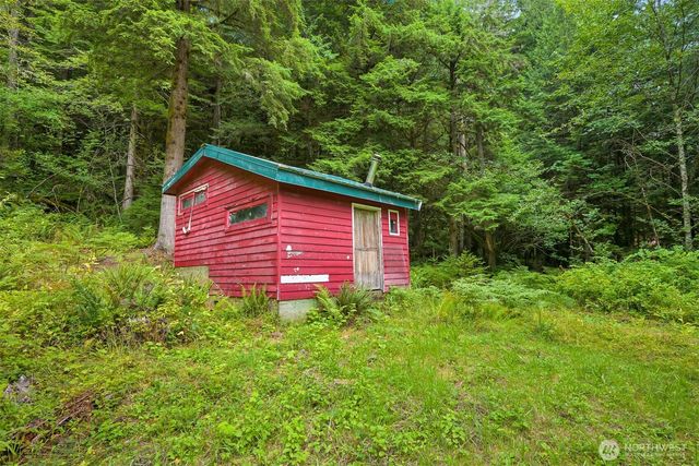 7326 Mt. Baker Highway, Maple Falls, WA 98244