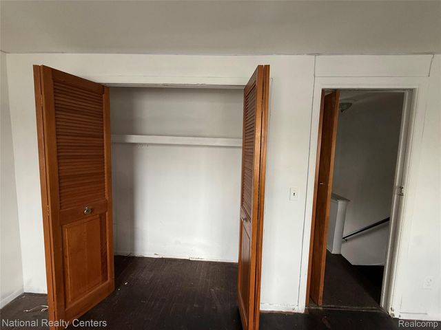 4446 15 Mile Road, Sterling Heights, MI 48310