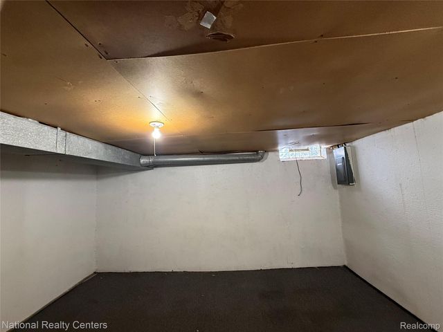 4446 15 Mile Road, Sterling Heights, MI 48310