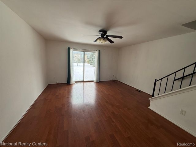 4446 15 Mile Road, Sterling Heights, MI 48310