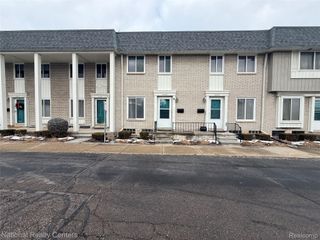 4446 15 Mile Road, Sterling Heights, MI 48310