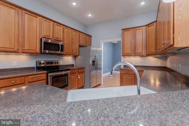 3225 BERRYFIELD DR, Rockingham, VA 22801