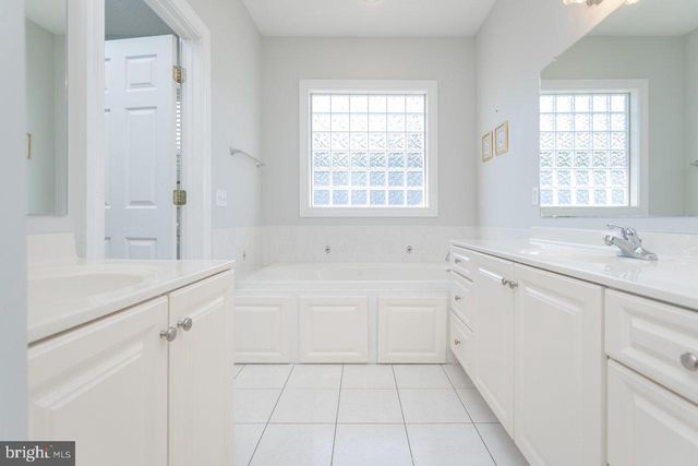 3225 BERRYFIELD DR, Rockingham, VA 22801