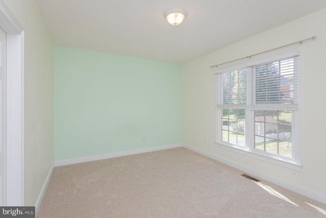 3225 BERRYFIELD DR, Rockingham, VA 22801