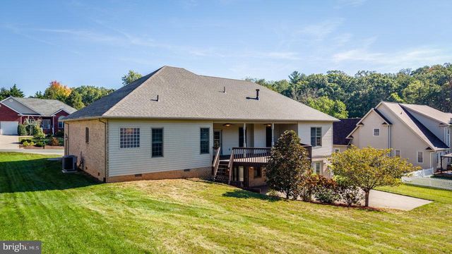 3225 BERRYFIELD DR, Rockingham, VA 22801