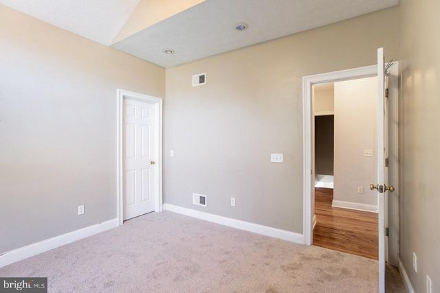 3225 BERRYFIELD DR, Rockingham, VA 22801