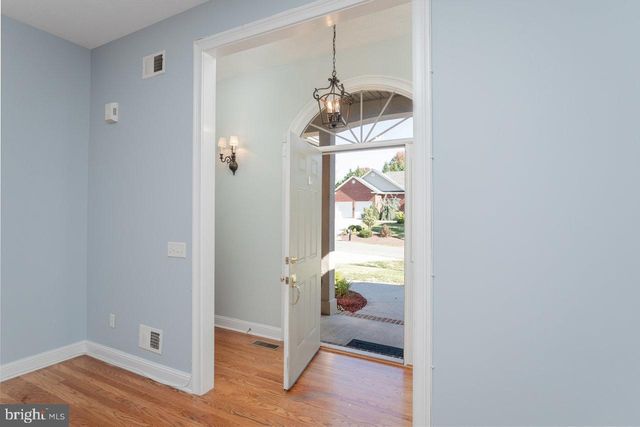 3225 BERRYFIELD DR, Rockingham, VA 22801