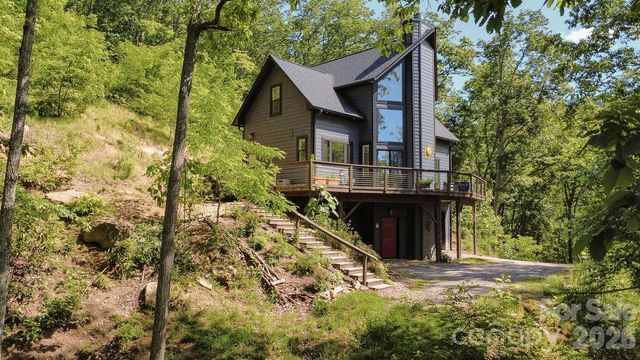 338 Fairview Forest Drive, Fairview, NC 28730