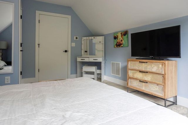 338 Fairview Forest Drive, Fairview, NC 28730
