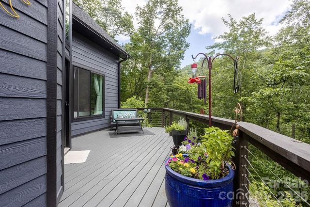 338 Fairview Forest Drive, Fairview, NC 28730
