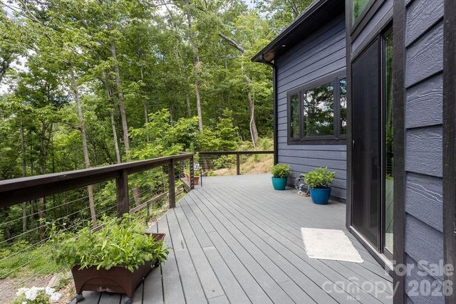 338 Fairview Forest Drive, Fairview, NC 28730