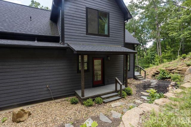338 Fairview Forest Drive, Fairview, NC 28730