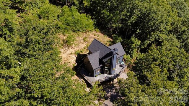 338 Fairview Forest Drive, Fairview, NC 28730