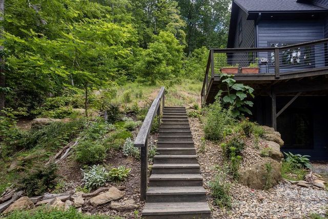 338 Fairview Forest Drive, Fairview, NC 28730