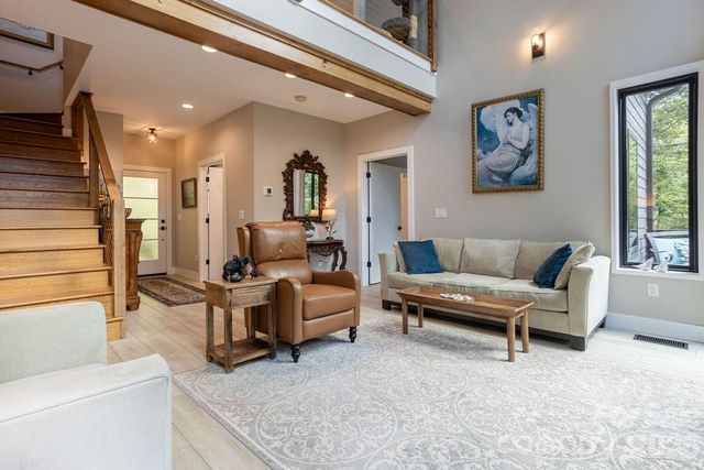 338 Fairview Forest Drive, Fairview, NC 28730