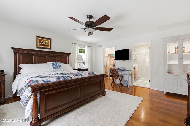 92 Meadow Drive, Shrewsbury Boro, NJ 07702