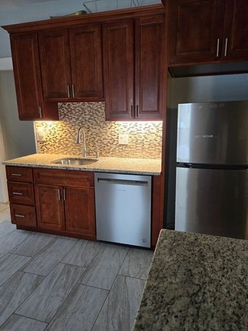 33 Speedwell St, Boston, MA 02122