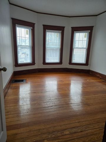 33 Speedwell St, Boston, MA 02122