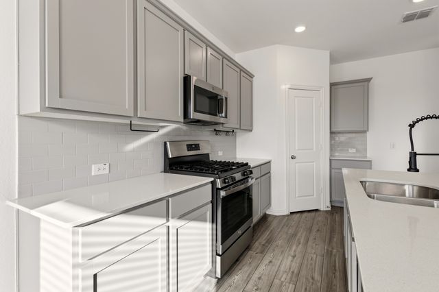 835 Sitwell Drive, Fate, TX 75087