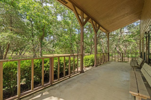 5641 County Road 14, Hallettsville, TX 77964
