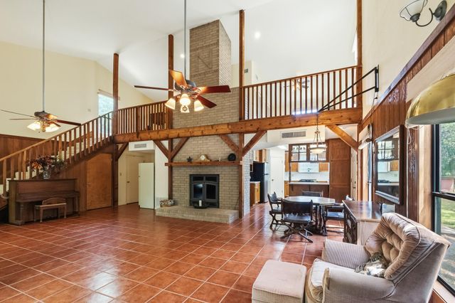 5641 County Road 14, Hallettsville, TX 77964