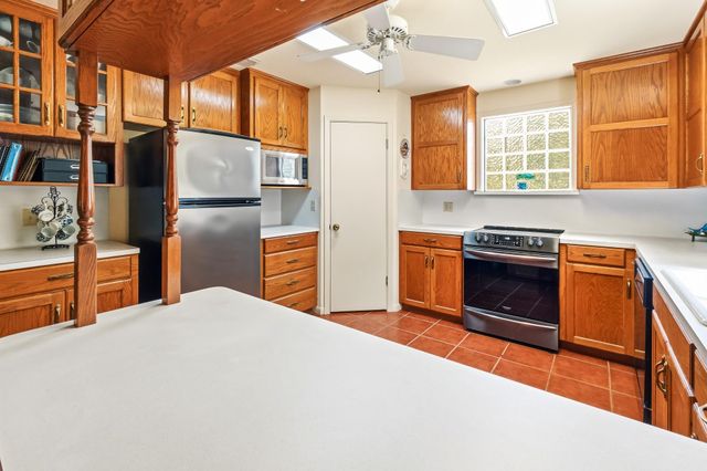 5641 County Road 14, Hallettsville, TX 77964