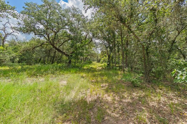 5641 County Road 14, Hallettsville, TX 77964