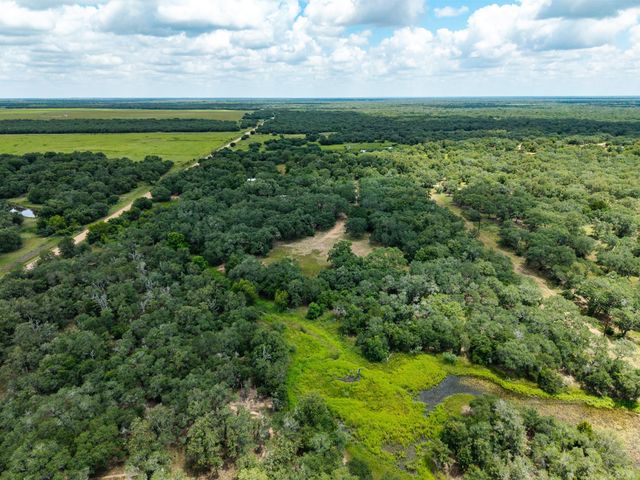 5641 County Road 14, Hallettsville, TX 77964