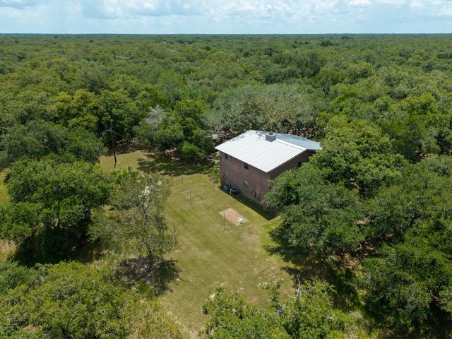 5641 County Road 14, Hallettsville, TX 77964