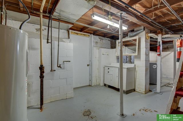 1706 Childs Road W, Bellevue, NE 68147