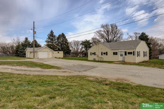 1706 Childs Road W, Bellevue, NE 68147