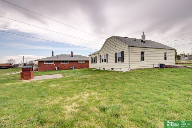 1706 Childs Road W, Bellevue, NE 68147