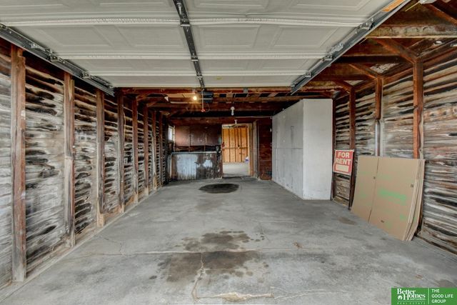 1706 Childs Road W, Bellevue, NE 68147