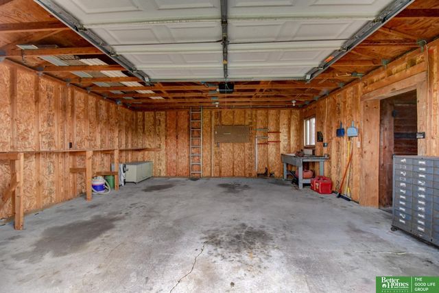 1706 Childs Road W, Bellevue, NE 68147