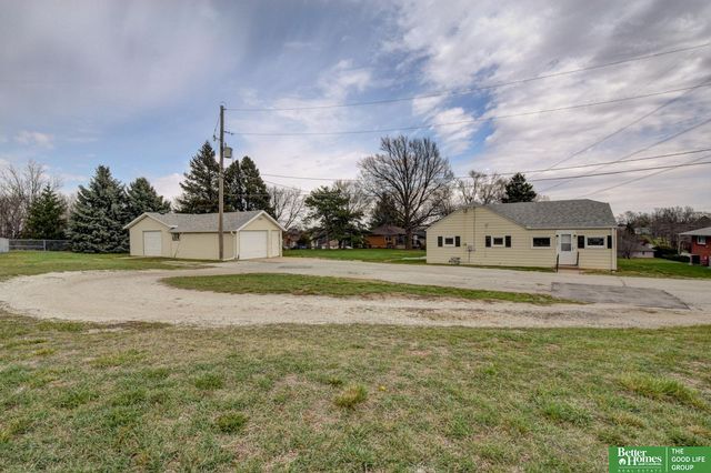 1706 Childs Road W, Bellevue, NE 68147