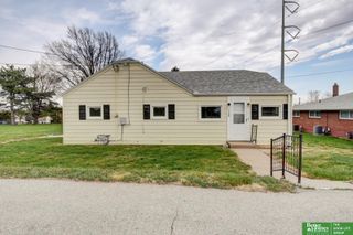 1706 Childs Road W, Bellevue, NE 68147