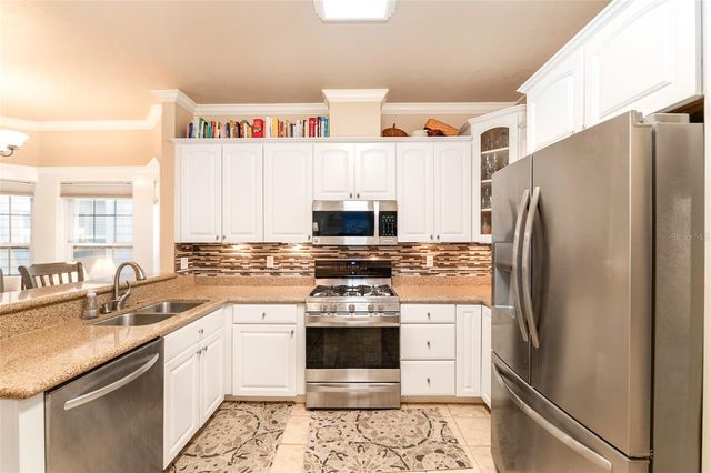 5008 NW 10TH PLACE, Gainesville, FL 32605